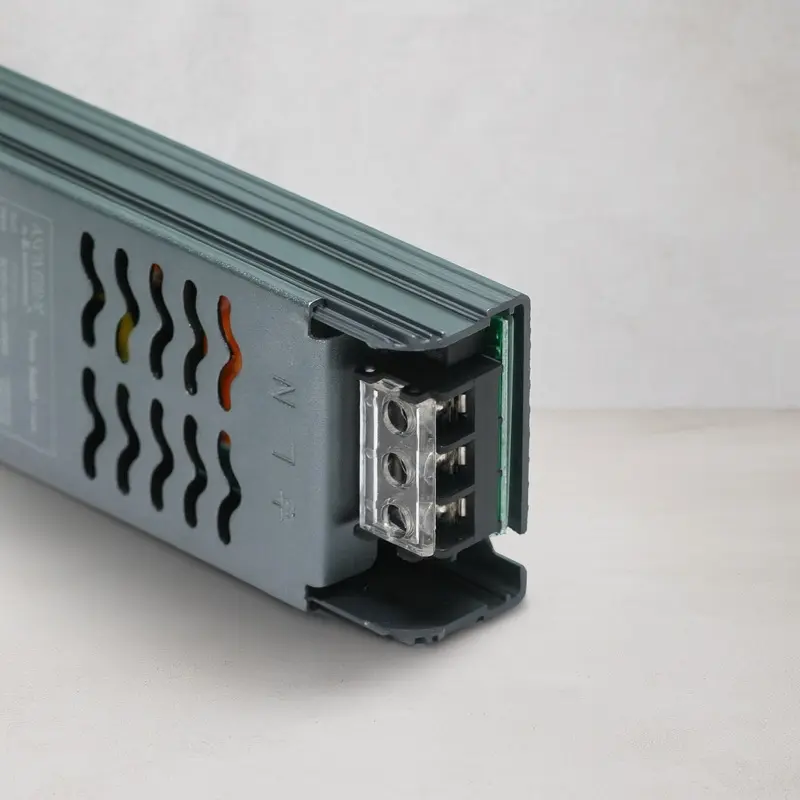 Fuente 12V 8A para cintas 1